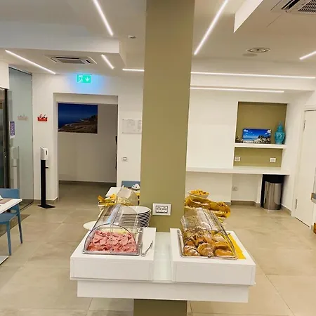 Sundeck Hotel 3*