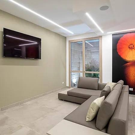 Sundeck Отель 3*