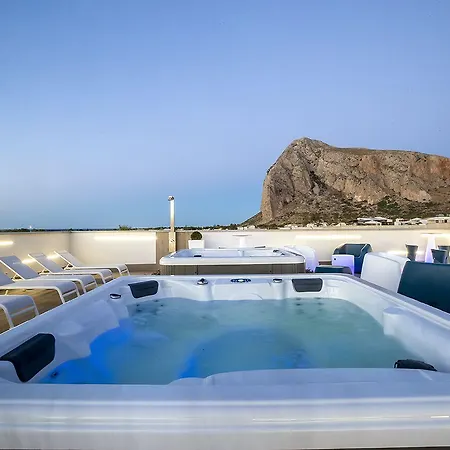 Отель Sundeck Сан-Вито-Ло-Капо