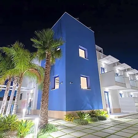 Hotel Sundeck